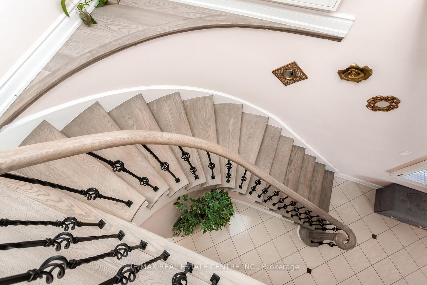 Detached House for sale at 41 Presidential Street, Vaughan, Ontario, L4L 5H2 - East Woodbridge - MLS: N12880702