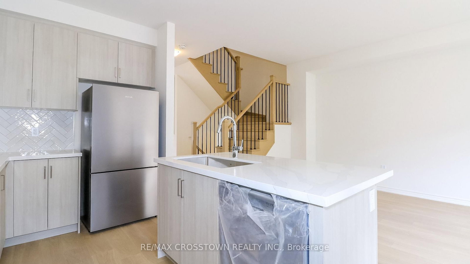 Townhouse for sale at (Unit 7)-1225 Corm Street, Innisfil, Ontario, L9S 4T9 - Alcona - MLS: N12880936