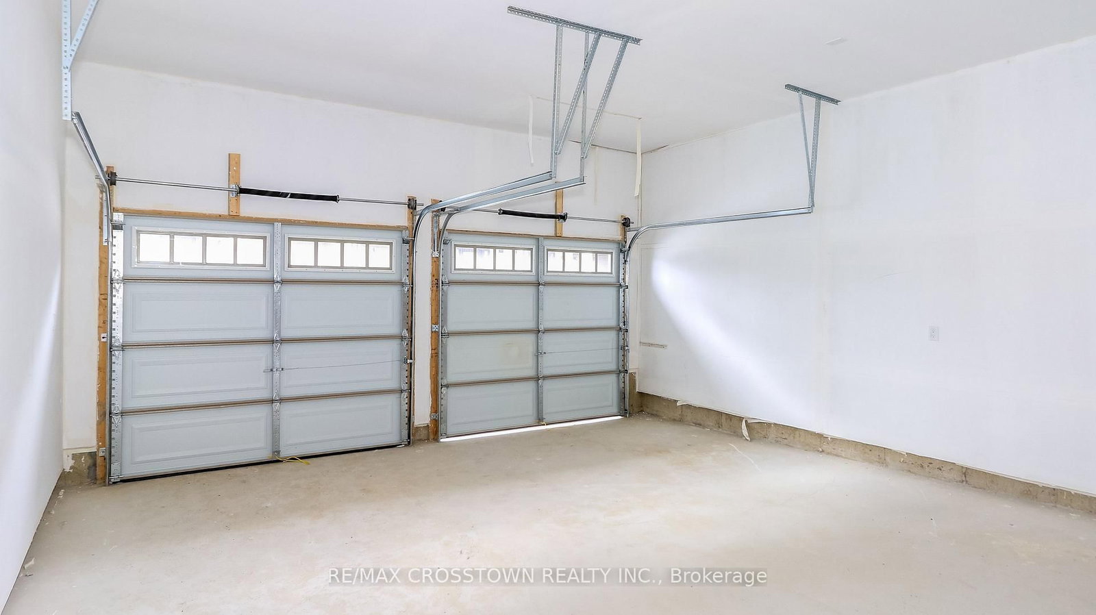 Townhouse for sale at (Unit 7)-1225 Corm Street, Innisfil, Ontario, L9S 4T9 - Alcona - MLS: N12880936