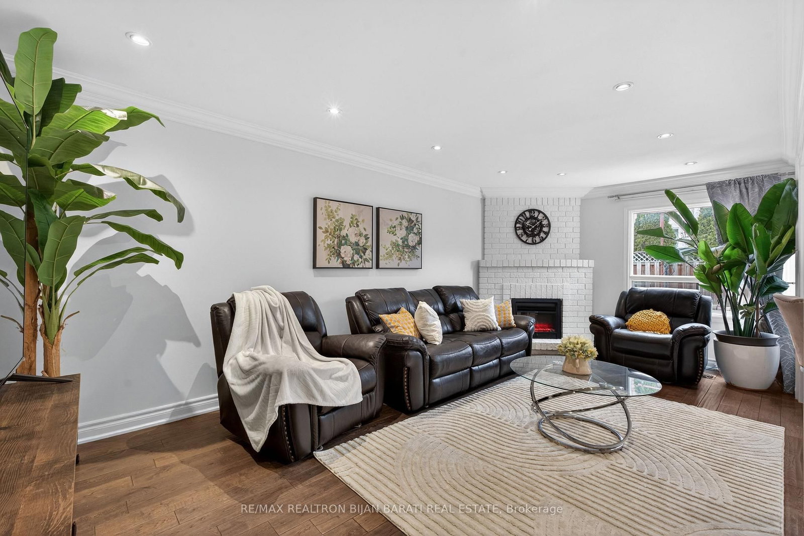 Detached House for sale at 92 Weldrick Road, Richmond Hill, Ontario, L4C 8T7 - Harding - MLS: N12881346