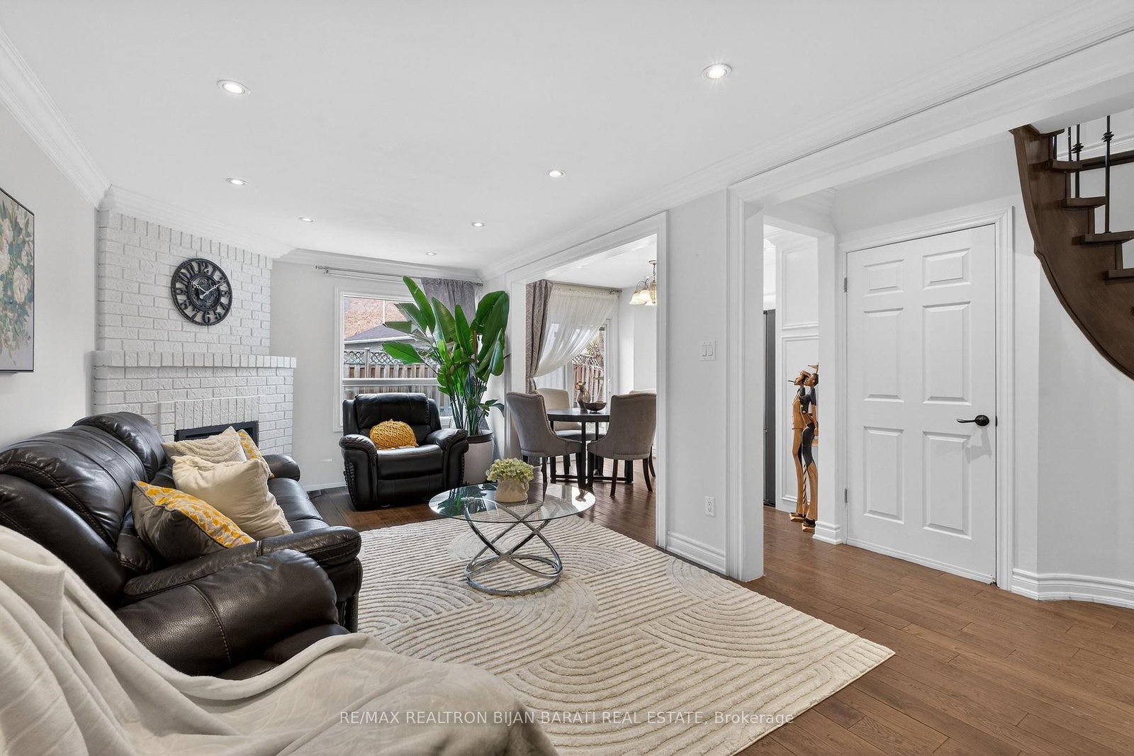 Detached House for sale at 92 Weldrick Road, Richmond Hill, Ontario, L4C 8T7 - Harding - MLS: N12881346