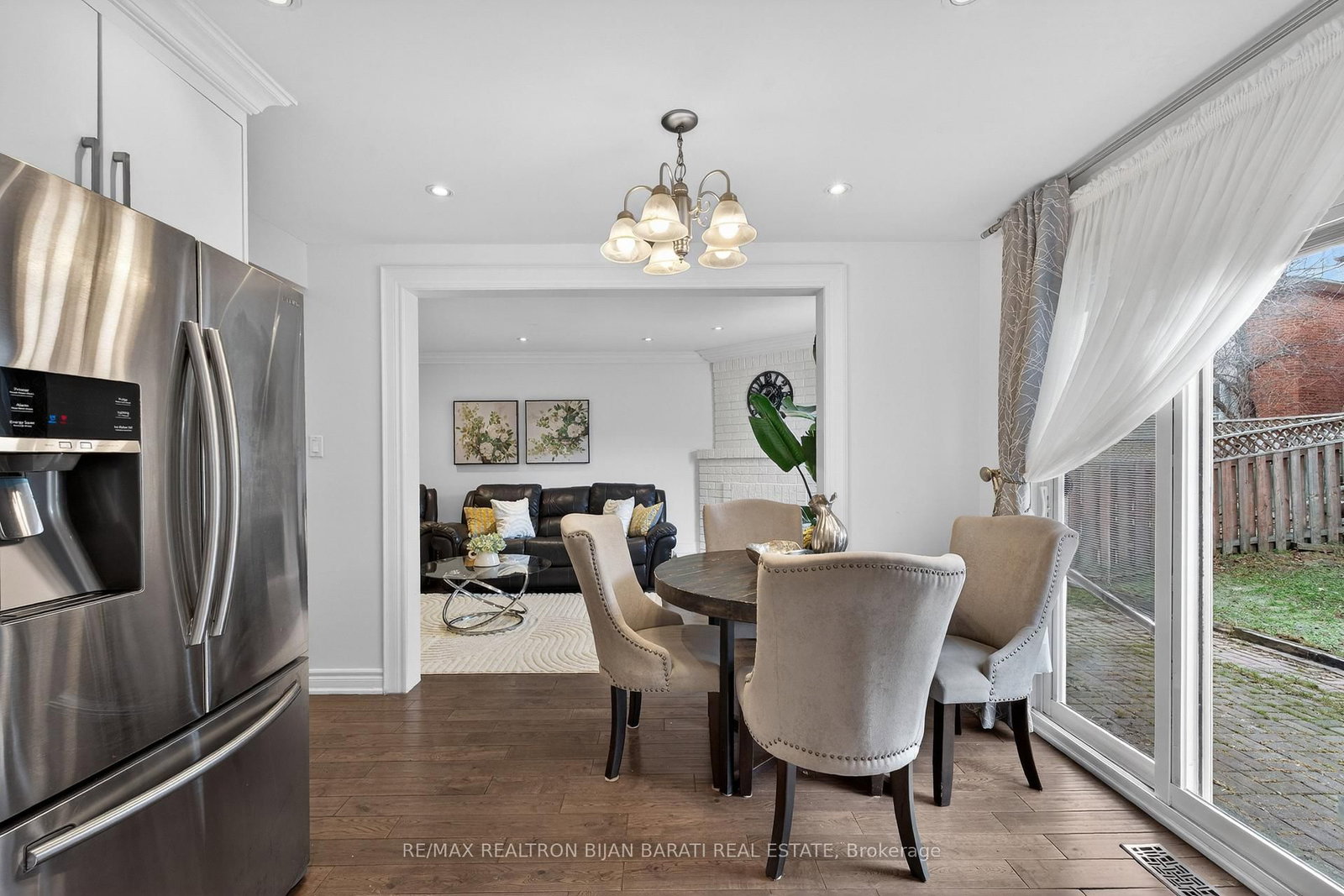 Detached House for sale at 92 Weldrick Road, Richmond Hill, Ontario, L4C 8T7 - Harding - MLS: N12881346