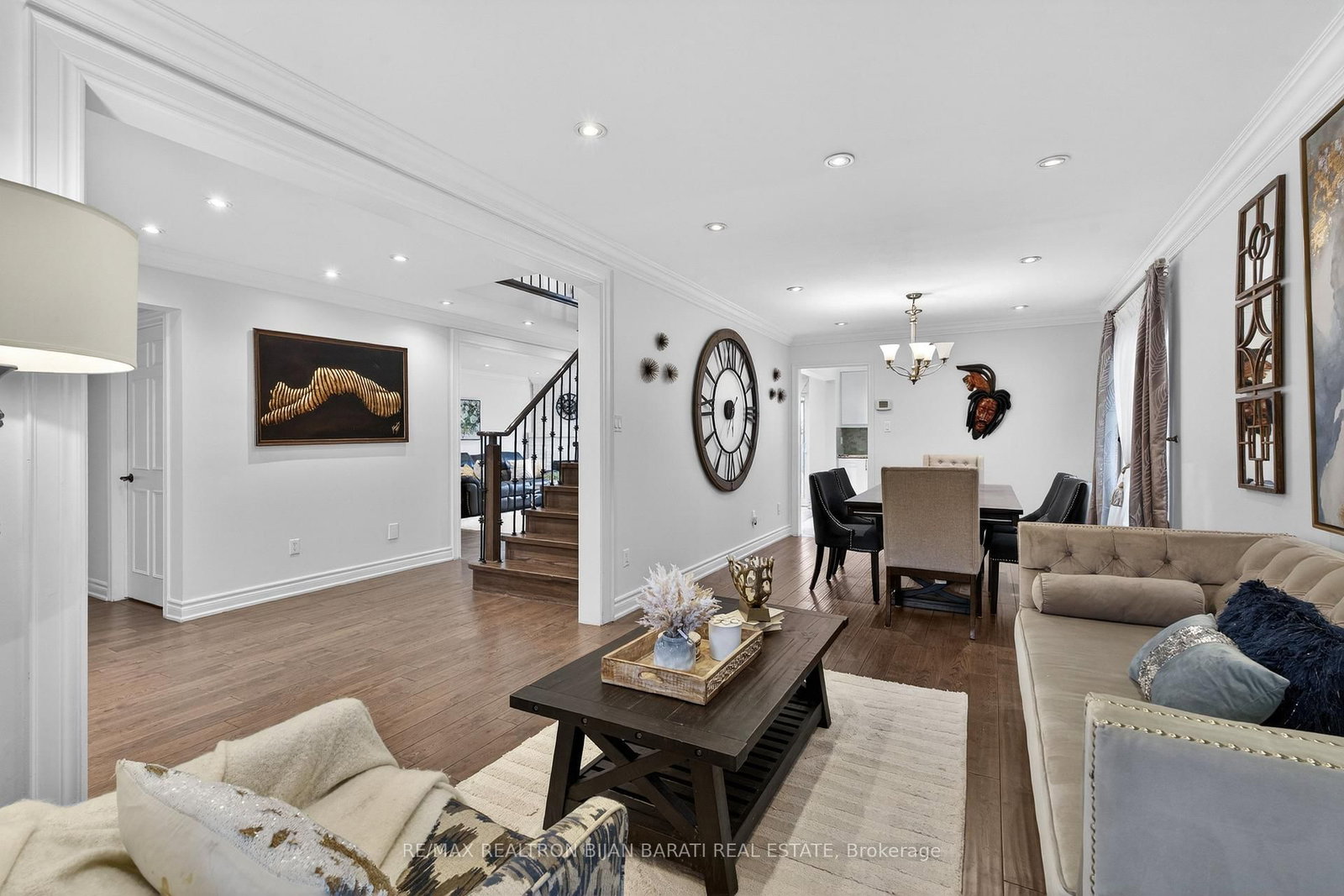 Detached House for sale at 92 Weldrick Road, Richmond Hill, Ontario, L4C 8T7 - Harding - MLS: N12881346