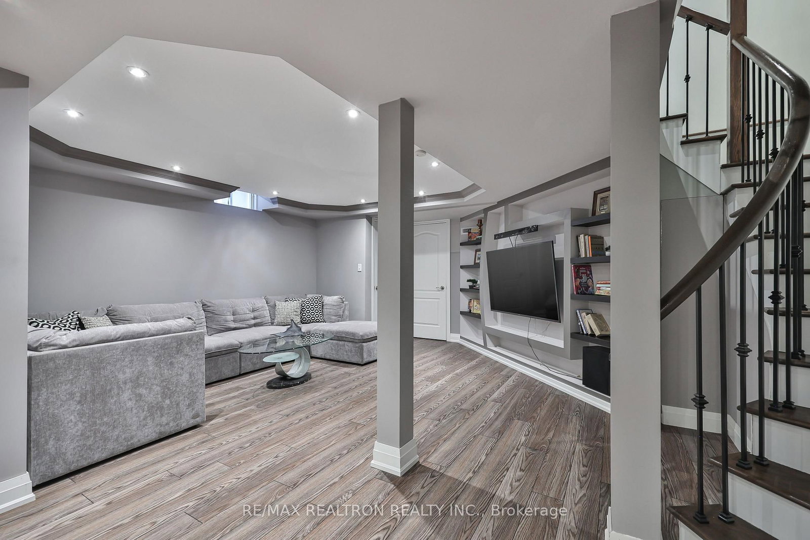 Detached House for sale at 14 Daphnia Drive, Vaughan, Ontario, L4J 8X1 - Patterson - MLS: N12881380