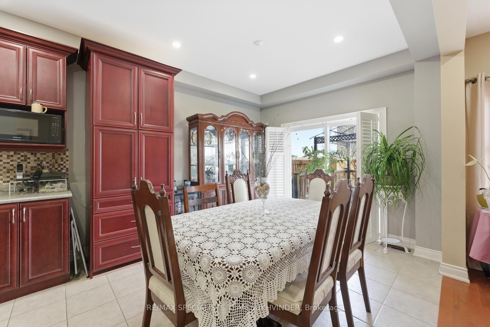 Detached House for sale at 106 Falkner Road, New Tecumseth, Ontario, L9R 0C1 - Alliston - MLS: N12881532