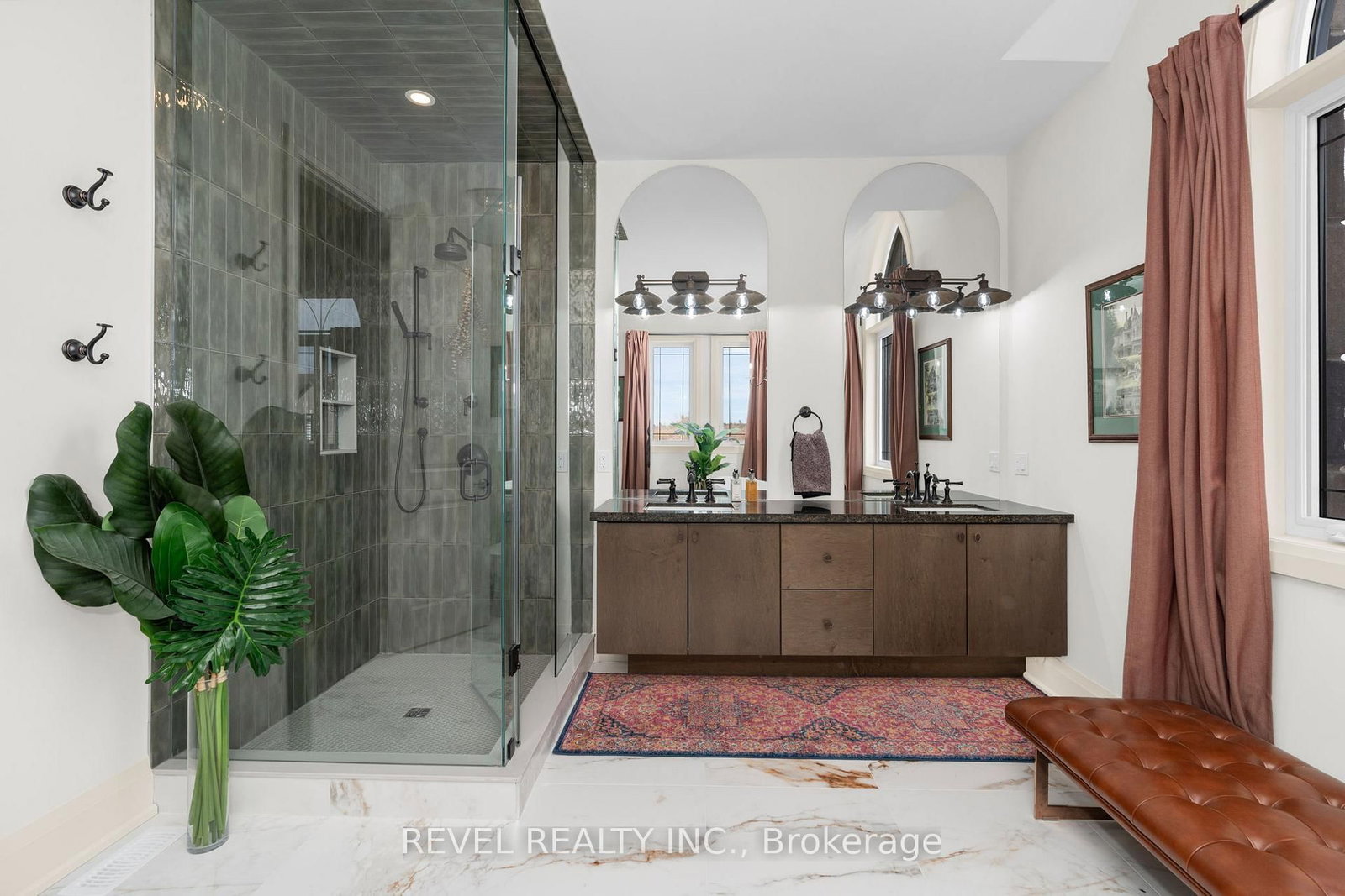 Detached House for sale at 51 Wood Crescent, Essa, Ontario, L3W 0M5 - Angus - MLS: N12881580