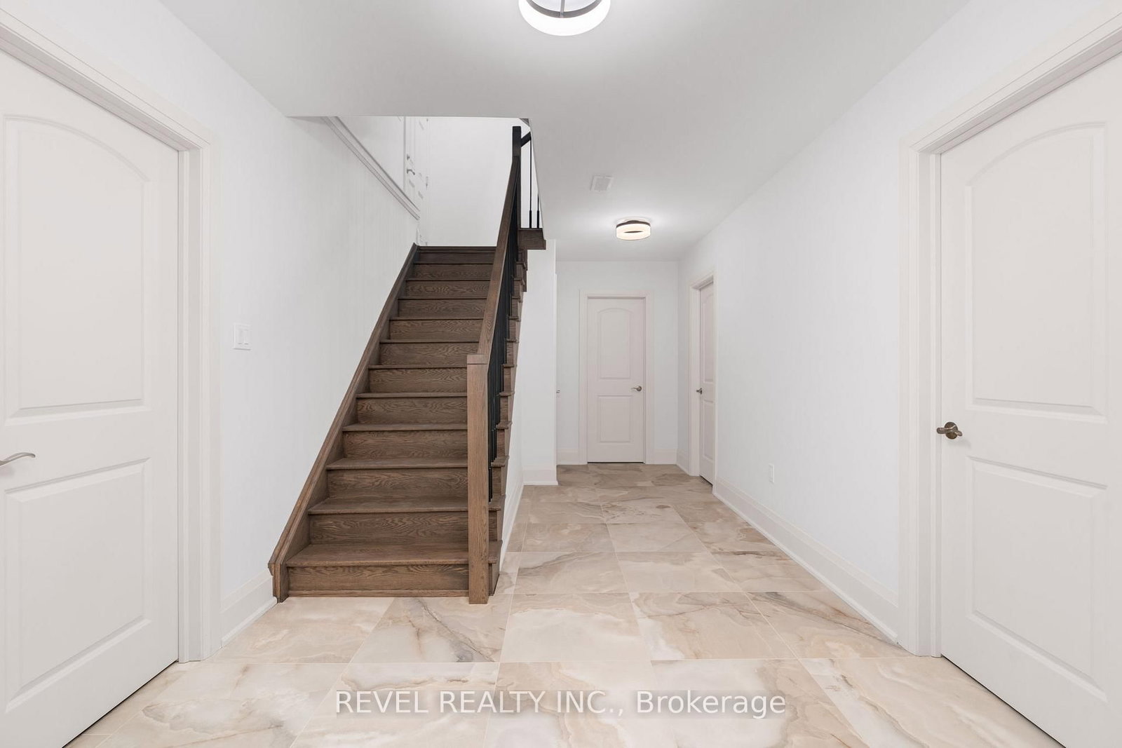 Detached House for sale at 51 Wood Crescent, Essa, Ontario, L3W 0M5 - Angus - MLS: N12881580