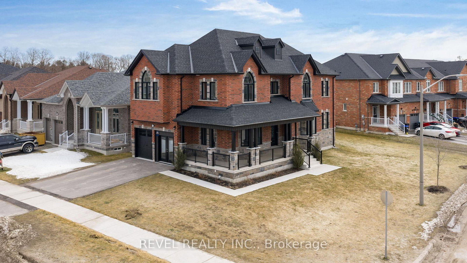 Detached House for sale at 51 Wood Crescent, Essa, Ontario, L3W 0M5 - Angus - MLS: N12881580