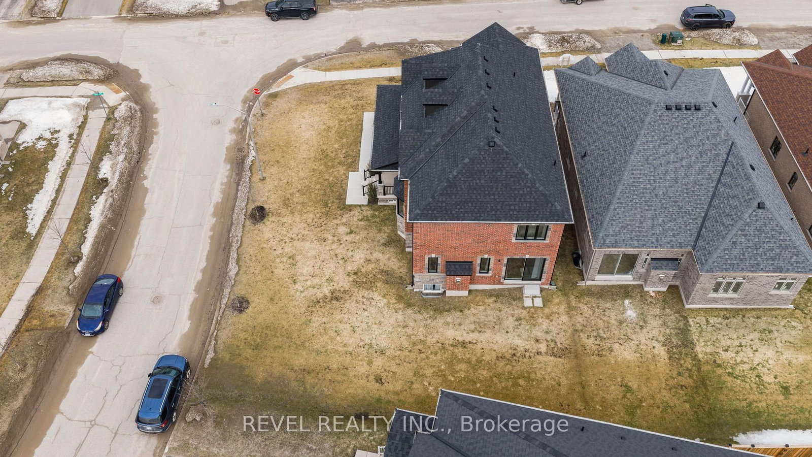 Detached House for sale at 51 Wood Crescent, Essa, Ontario, L3W 0M5 - Angus - MLS: N12881580