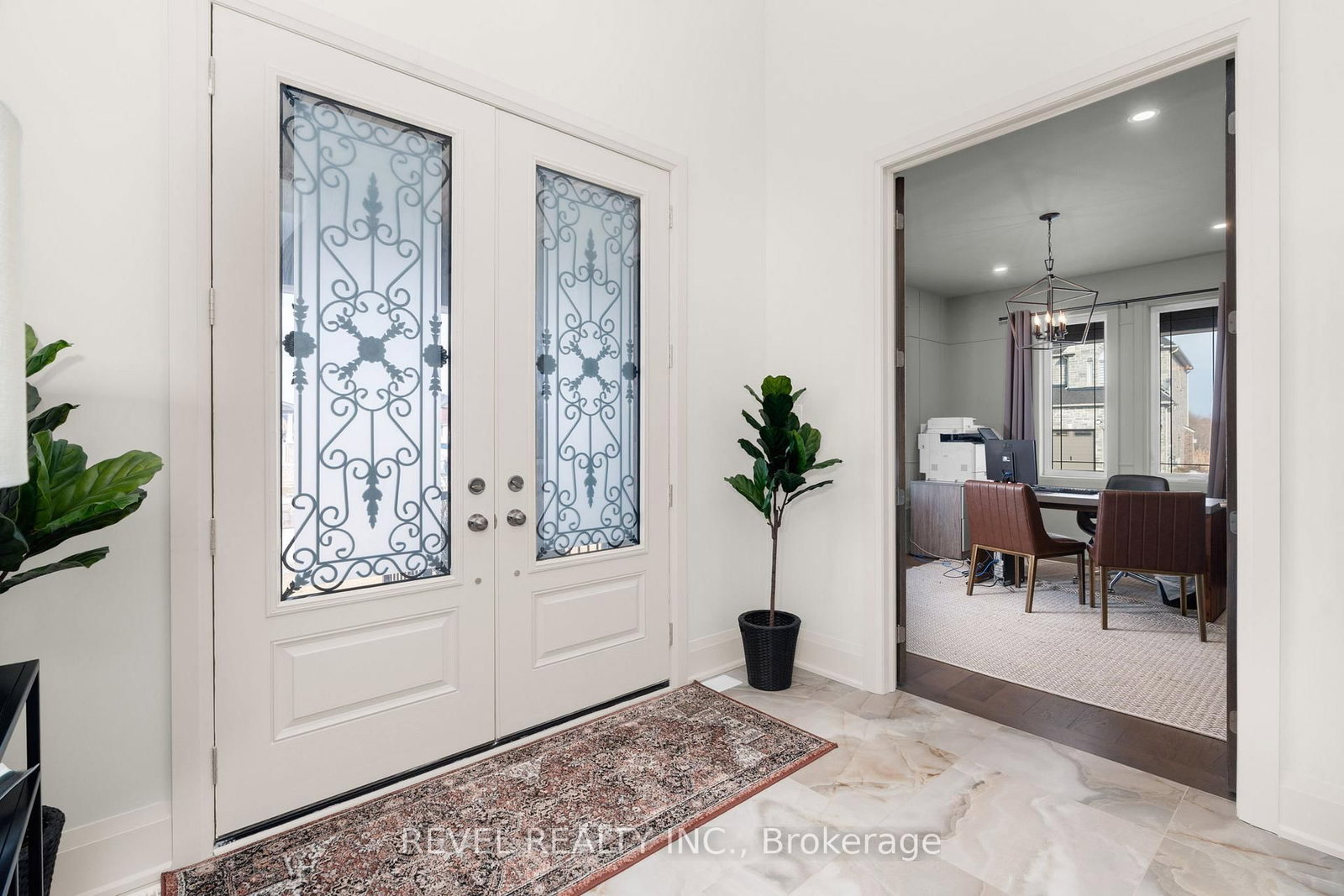 Detached House for sale at 51 Wood Crescent, Essa, Ontario, L3W 0M5 - Angus - MLS: N12881580