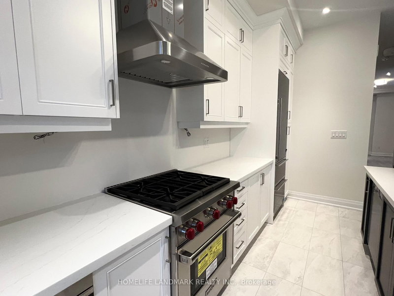 20 Gardeners Lane, Markham, L6C 3L5 | Image 3