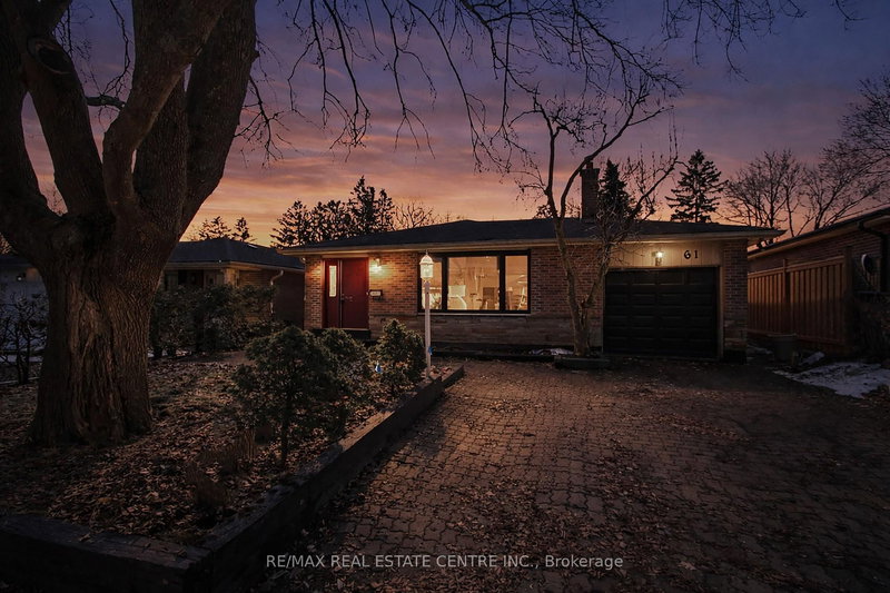 61 Romfield Crct, Markham, L3T 3H4 | Image 2