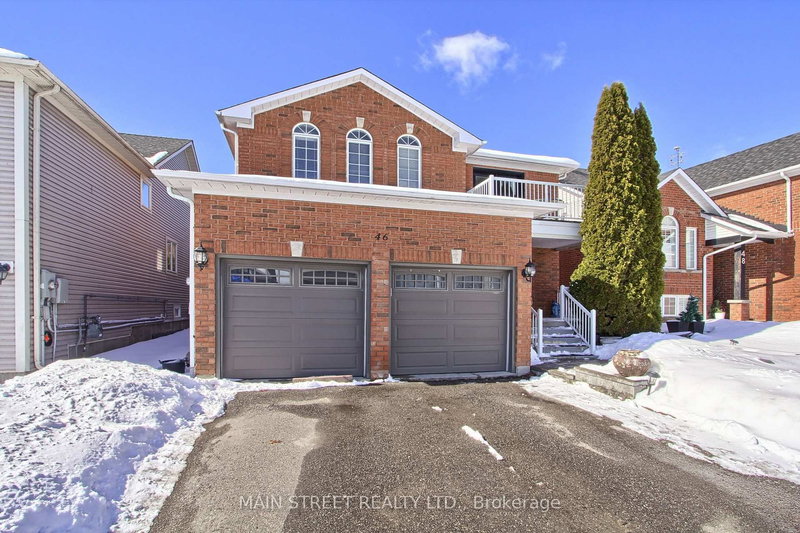 46 Silverstone Cres, Georgina, L4P 4A4 | Image 3