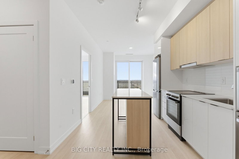 home for lease on 1808-9751 Markham Road