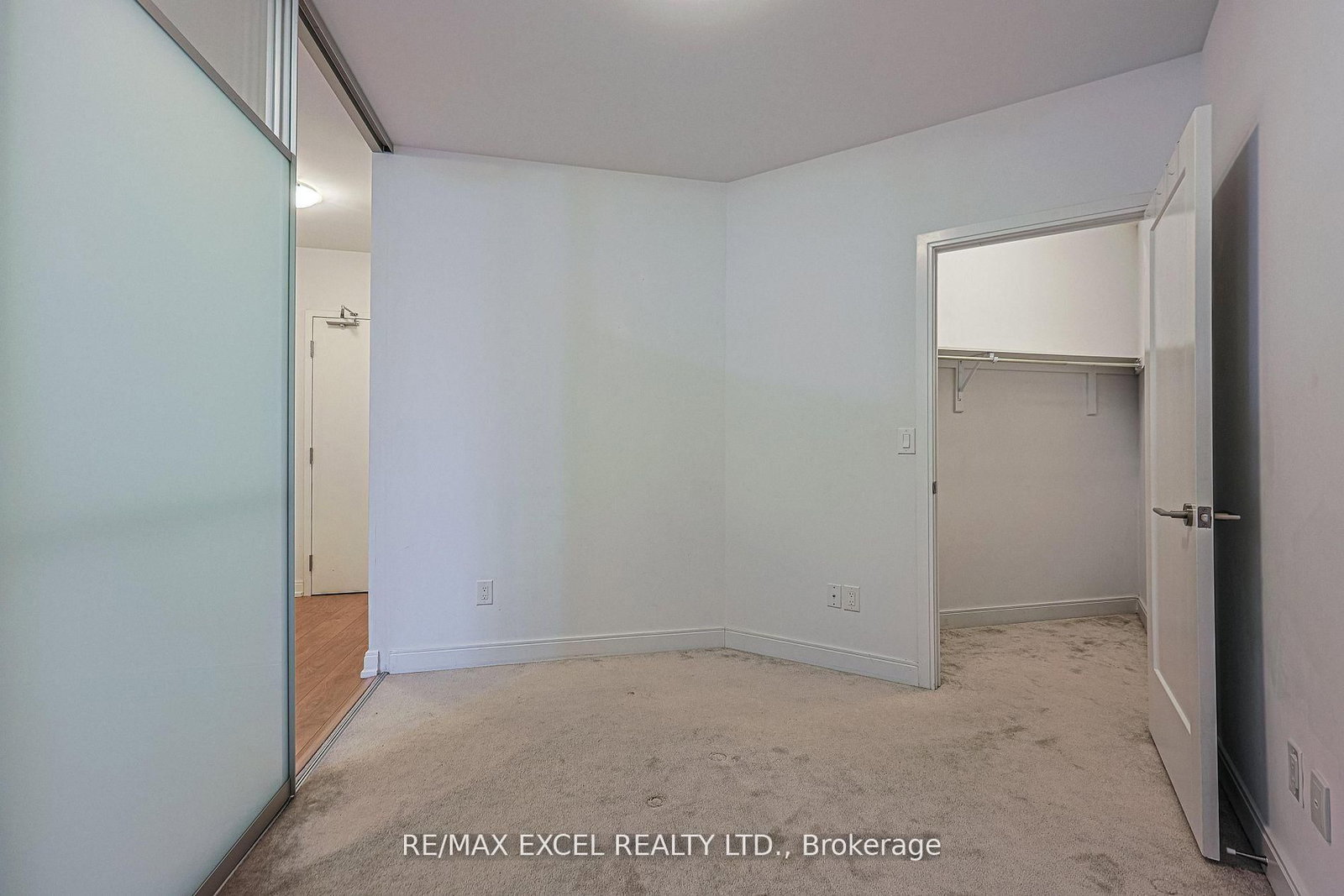 540 Bur Oak Avenue, Unit 733 - Photo 14