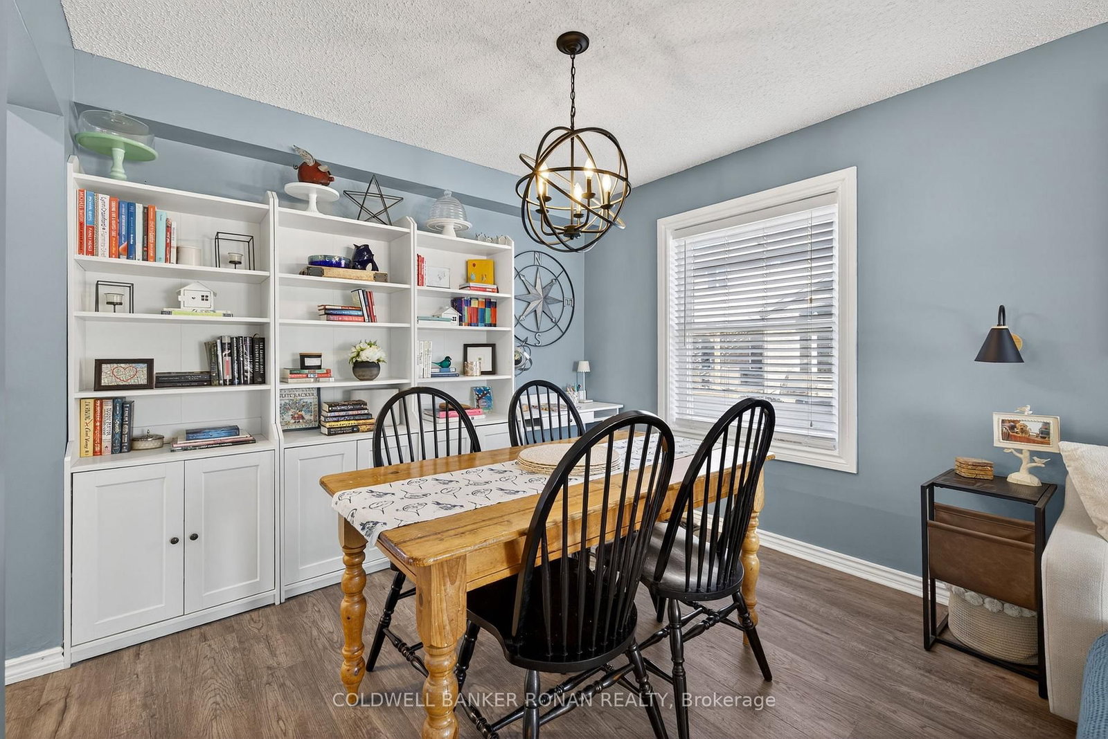 Detached House for sale at 82 Oak Street, New Tecumseth, Ontario, L9R 1P3 - Alliston - MLS: N12883364