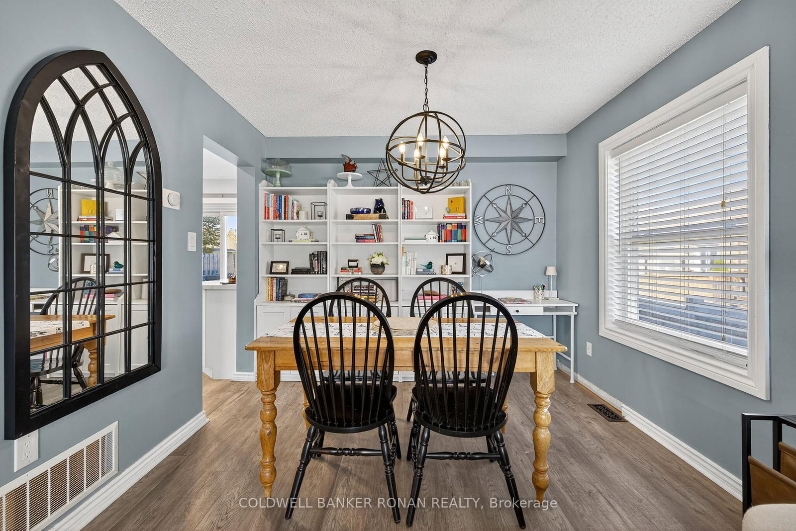 Detached House for sale at 82 Oak Street, New Tecumseth, Ontario, L9R 1P3 - Alliston - MLS: N12883364