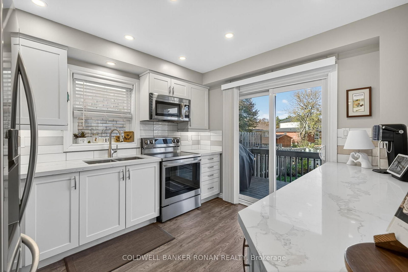 Detached House for sale at 82 Oak Street, New Tecumseth, Ontario, L9R 1P3 - Alliston - MLS: N12883364