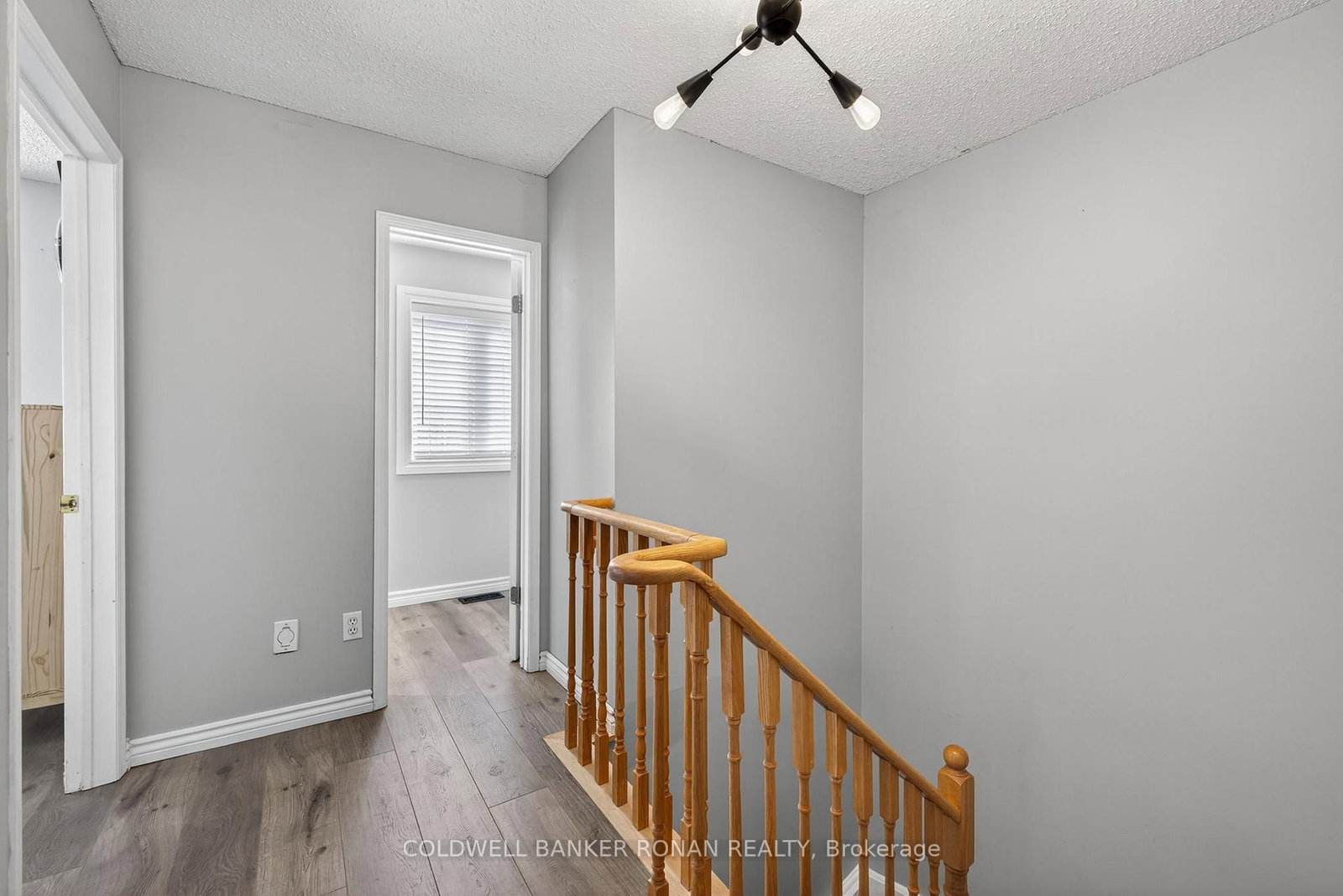 Detached House for sale at 82 Oak Street, New Tecumseth, Ontario, L9R 1P3 - Alliston - MLS: N12883364