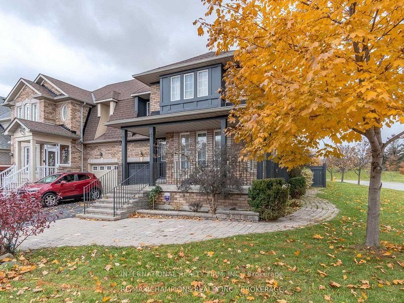49 Convoy Cres, Vaughan, L6A 3H3 | Image 2
