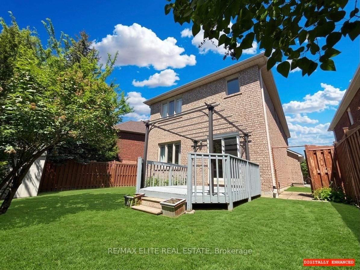 62 Macedonia Court • Newmarket, ON photo 46