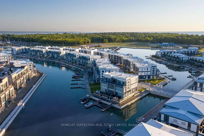 home for lease on 407-415 Sea Ray Avenue