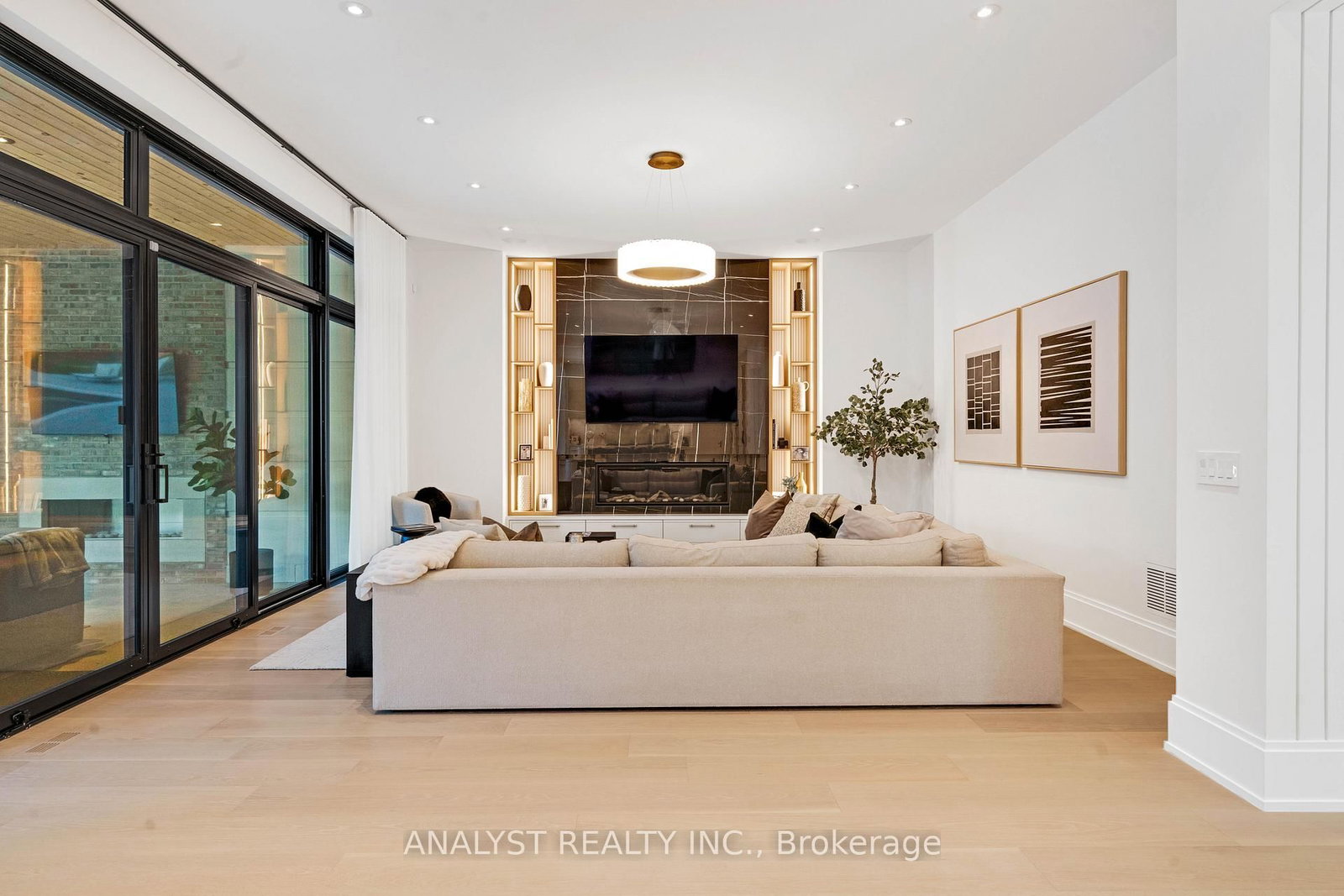 Detached House for sale at 81 Ellis Avenue, King, Ontario, L0G 1N0 - Nobleton - MLS: N12883984