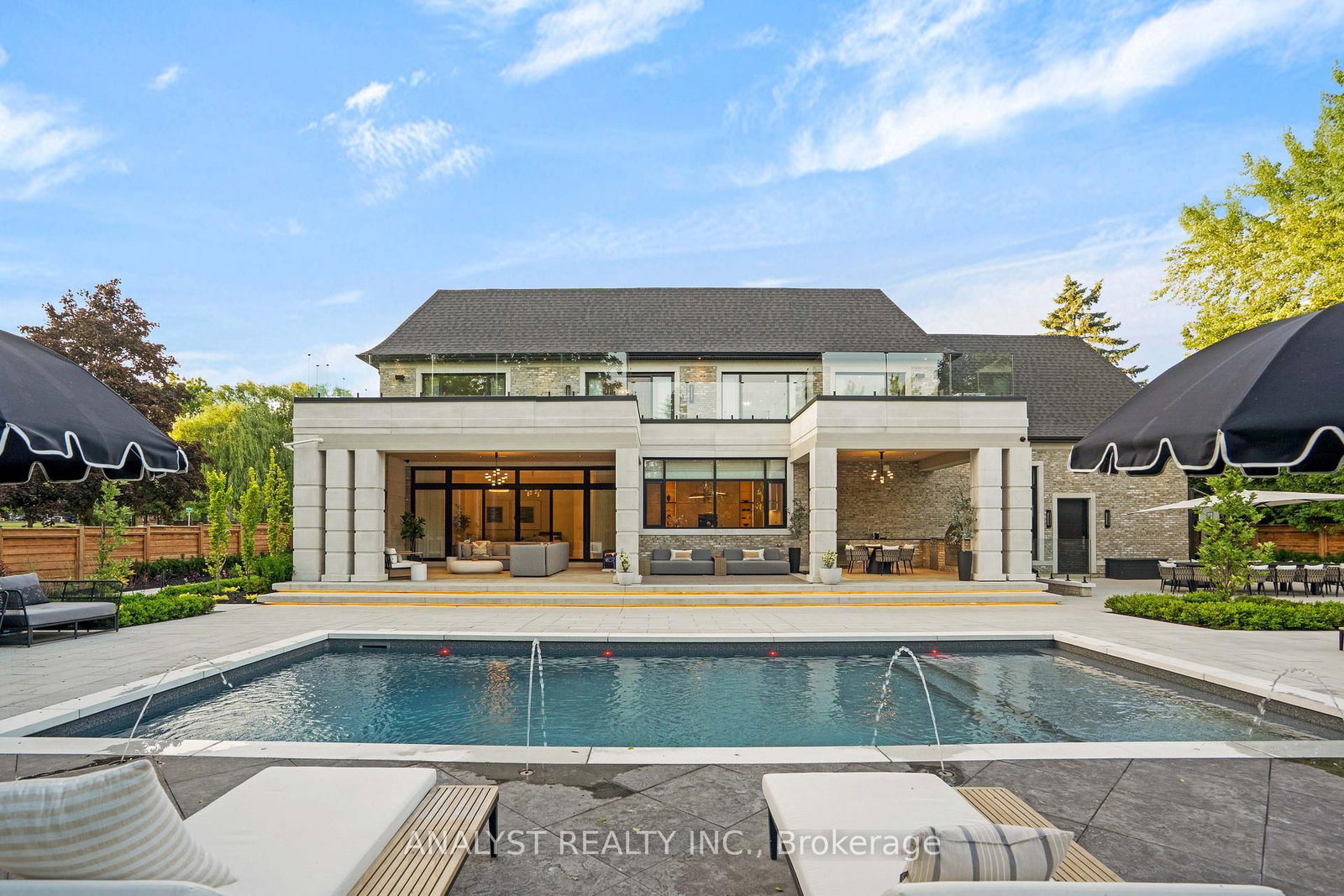 Detached House for sale at 81 Ellis Avenue, King, Ontario, L0G 1N0 - Nobleton - MLS: N12883984