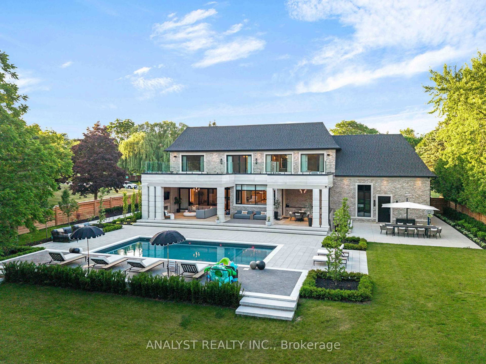 Detached House for sale at 81 Ellis Avenue, King, Ontario, L0G 1N0 - Nobleton - MLS: N12883984