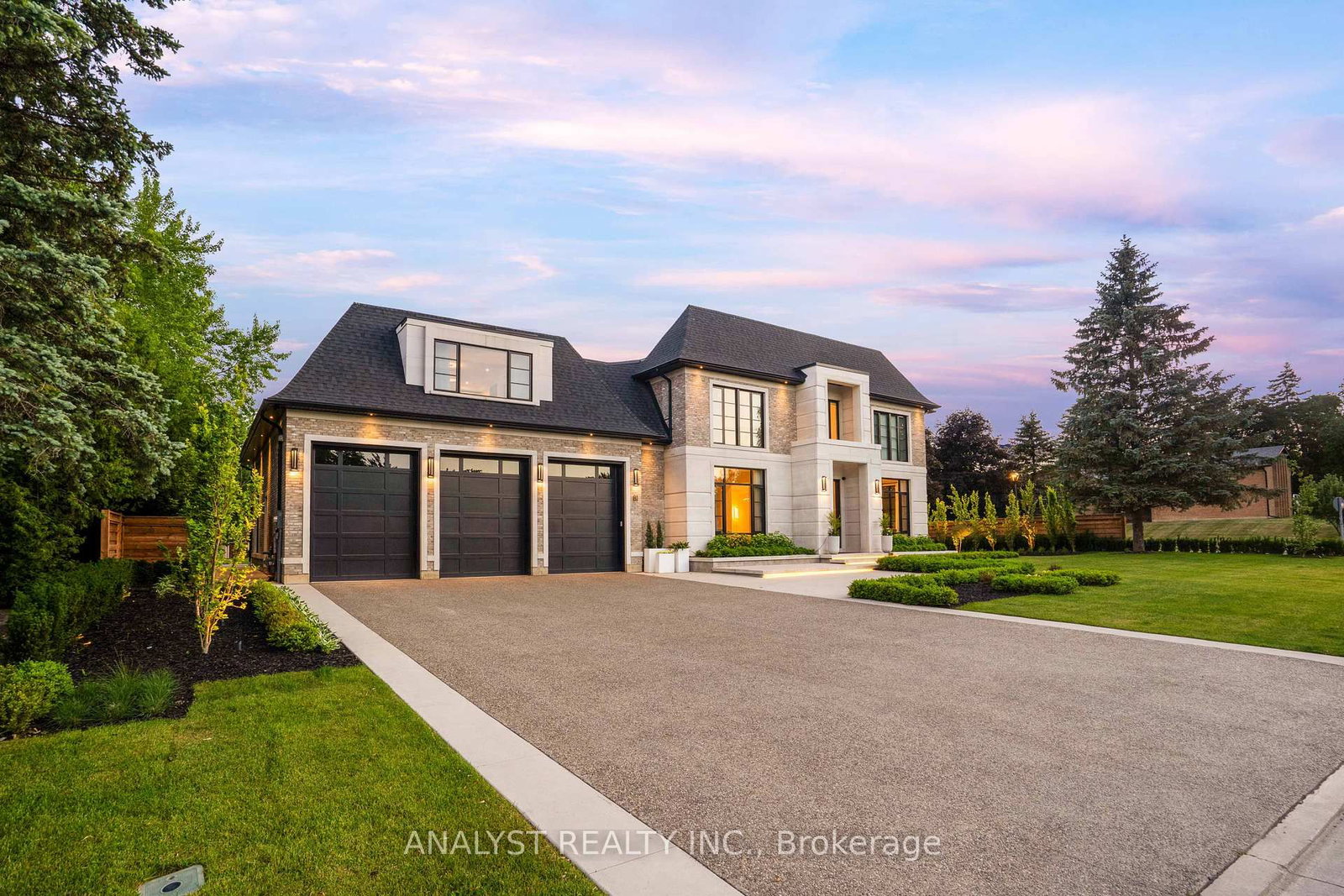 Detached House for sale at 81 Ellis Avenue, King, Ontario, L0G 1N0 - Nobleton - MLS: N12883984