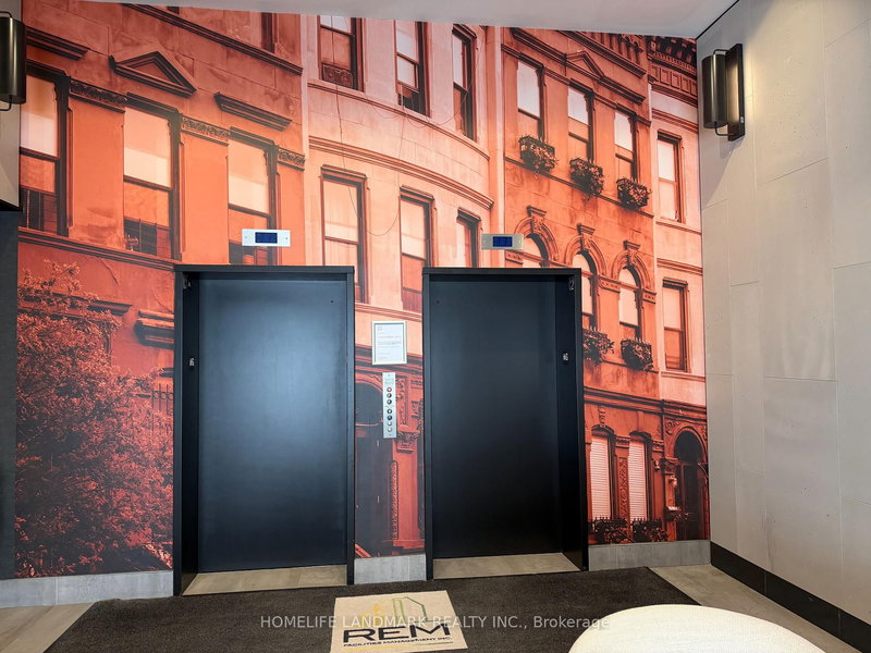 home for lease on 314-38 Simcoe Prom