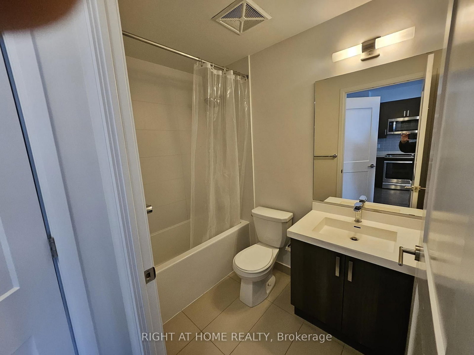 7895 JANE Street, Unit 3601 - Photo 21