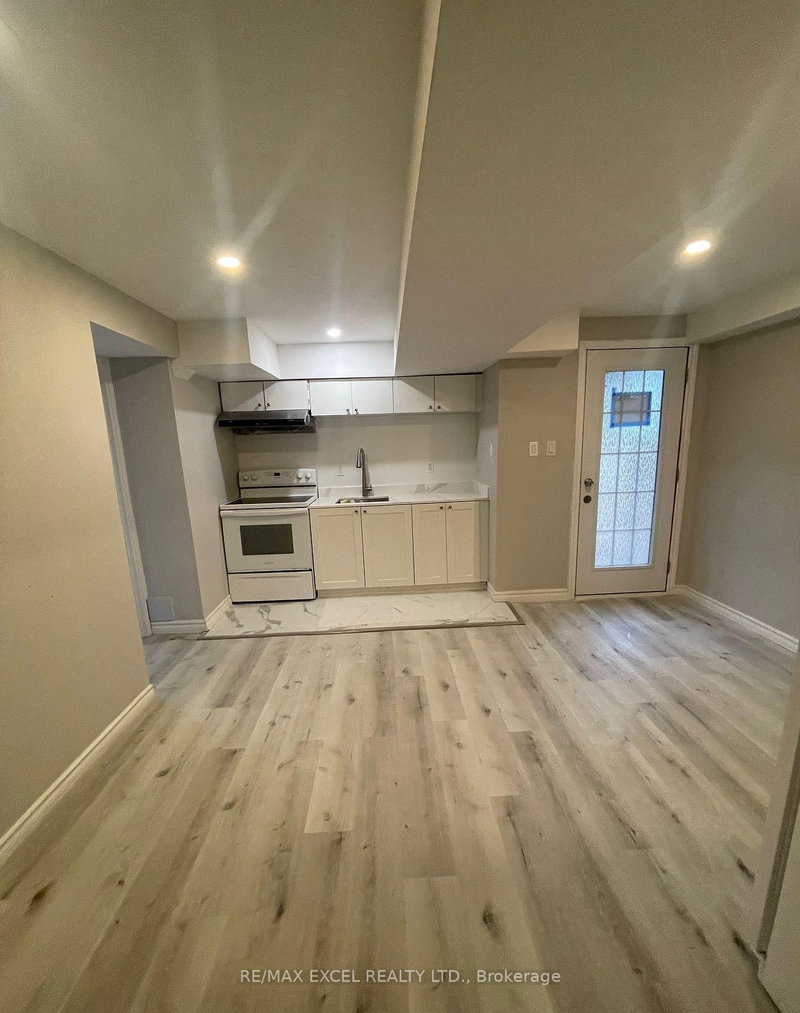 Bsmt - 74 Balsdon Hllw W, East Gwillimbury, L9N 0Y1 | Image 3