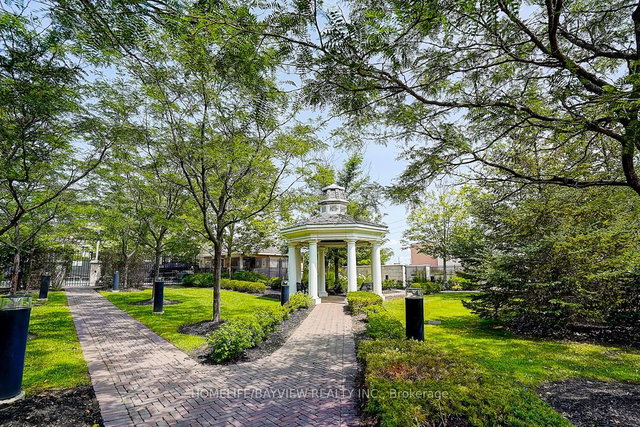 216 - 111 Civic Square Gate