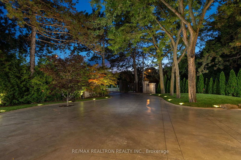 3 Oakbank Rd, Vaughan, L4J 2B8 | Image 3