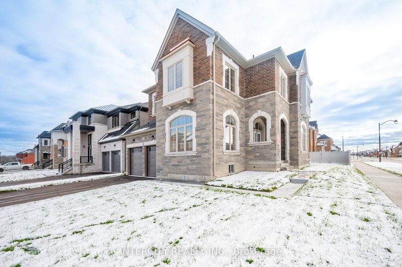 71 Lorrain Hand Ave, Georgina, L4P 0T2 | Image 3