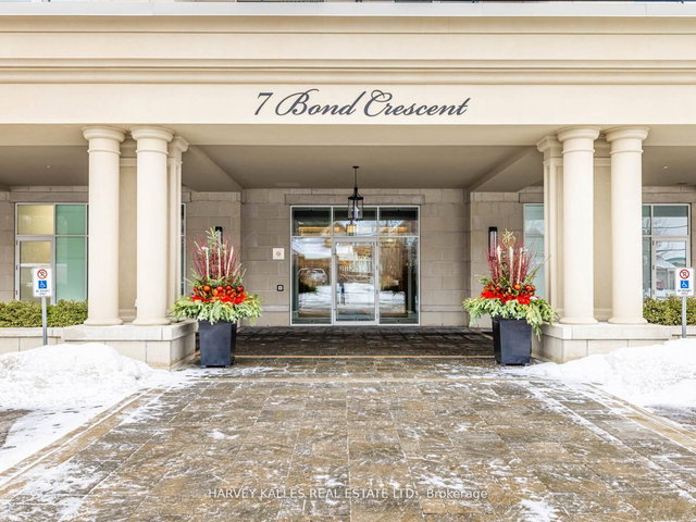 112 - 7 Bond Crescent