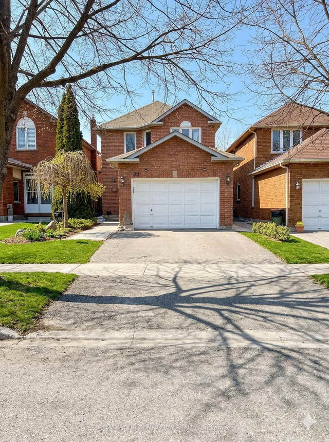 Main & 2nd Floor - 22 Elmpark Court