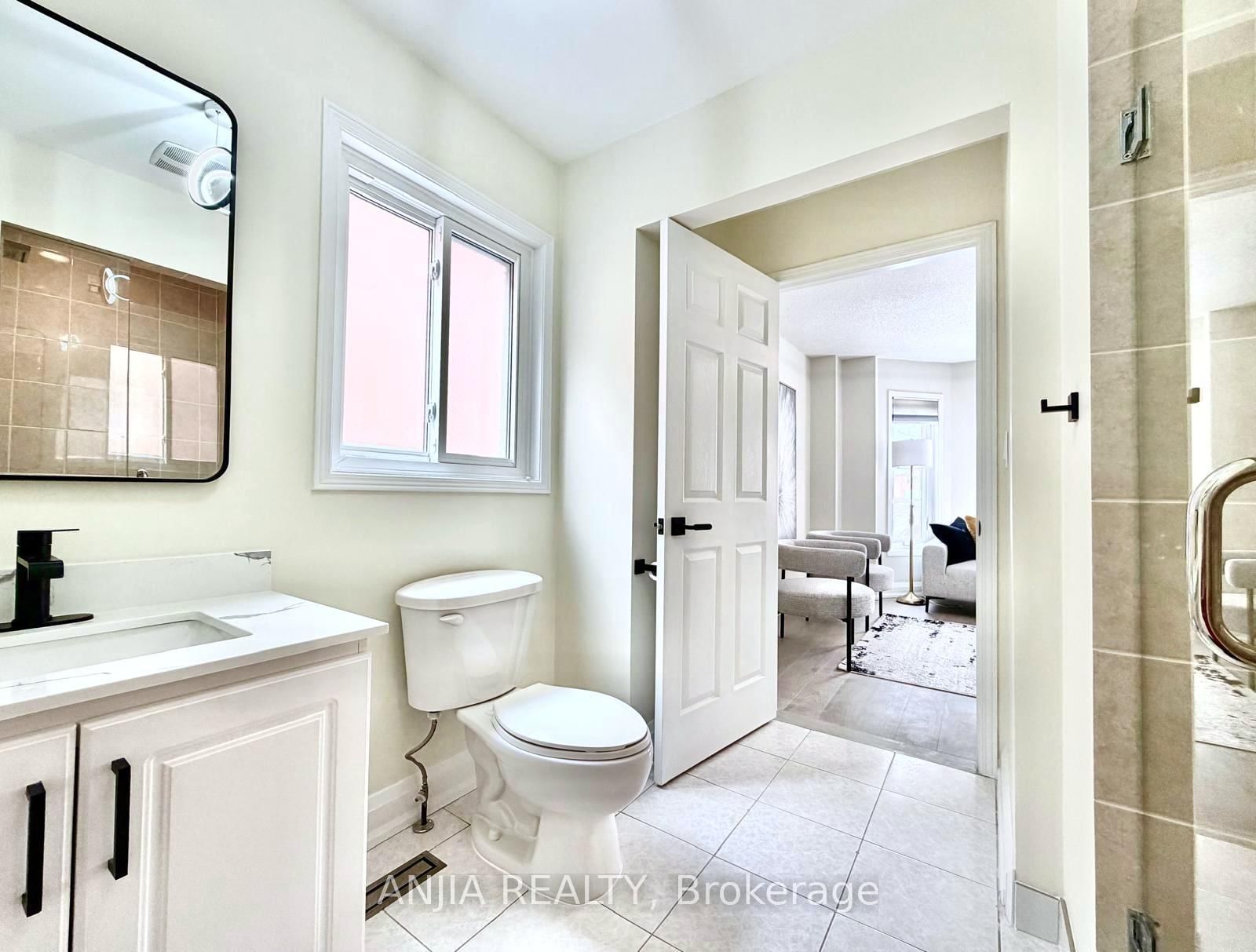 Detached House for sale at 43 Leno Mills Avenue, Richmond Hill, Ontario, L4S 1C2 - Devonsleigh - MLS: N12886264