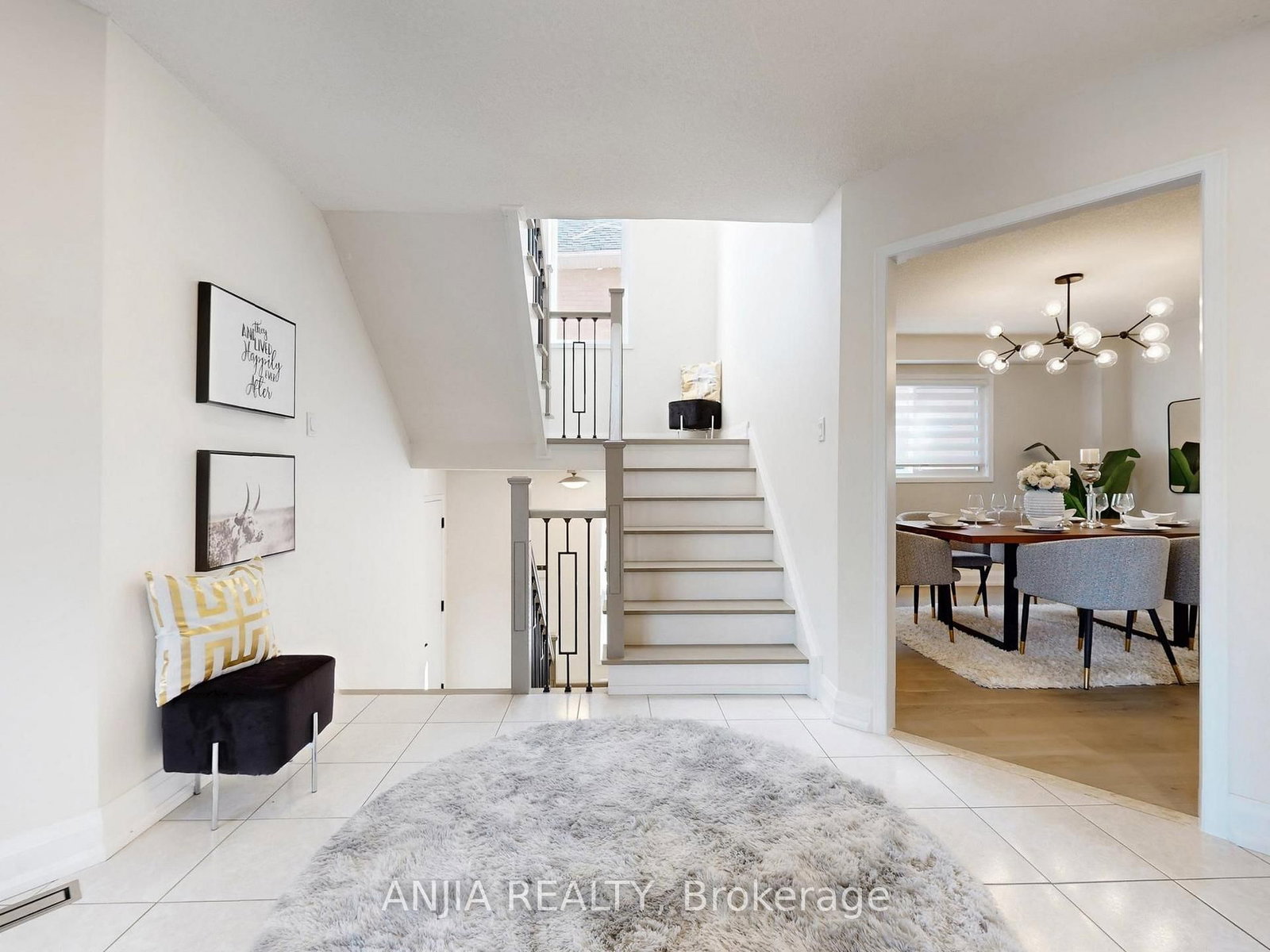 Detached House for sale at 43 Leno Mills Avenue, Richmond Hill, Ontario, L4S 1C2 - Devonsleigh - MLS: N12886264