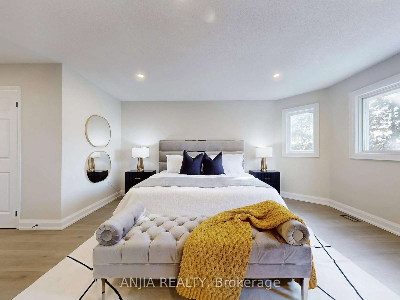 Detached House for sale at 43 Leno Mills Avenue, Richmond Hill, Ontario, L4S 1C2 - Devonsleigh - MLS: N12886264