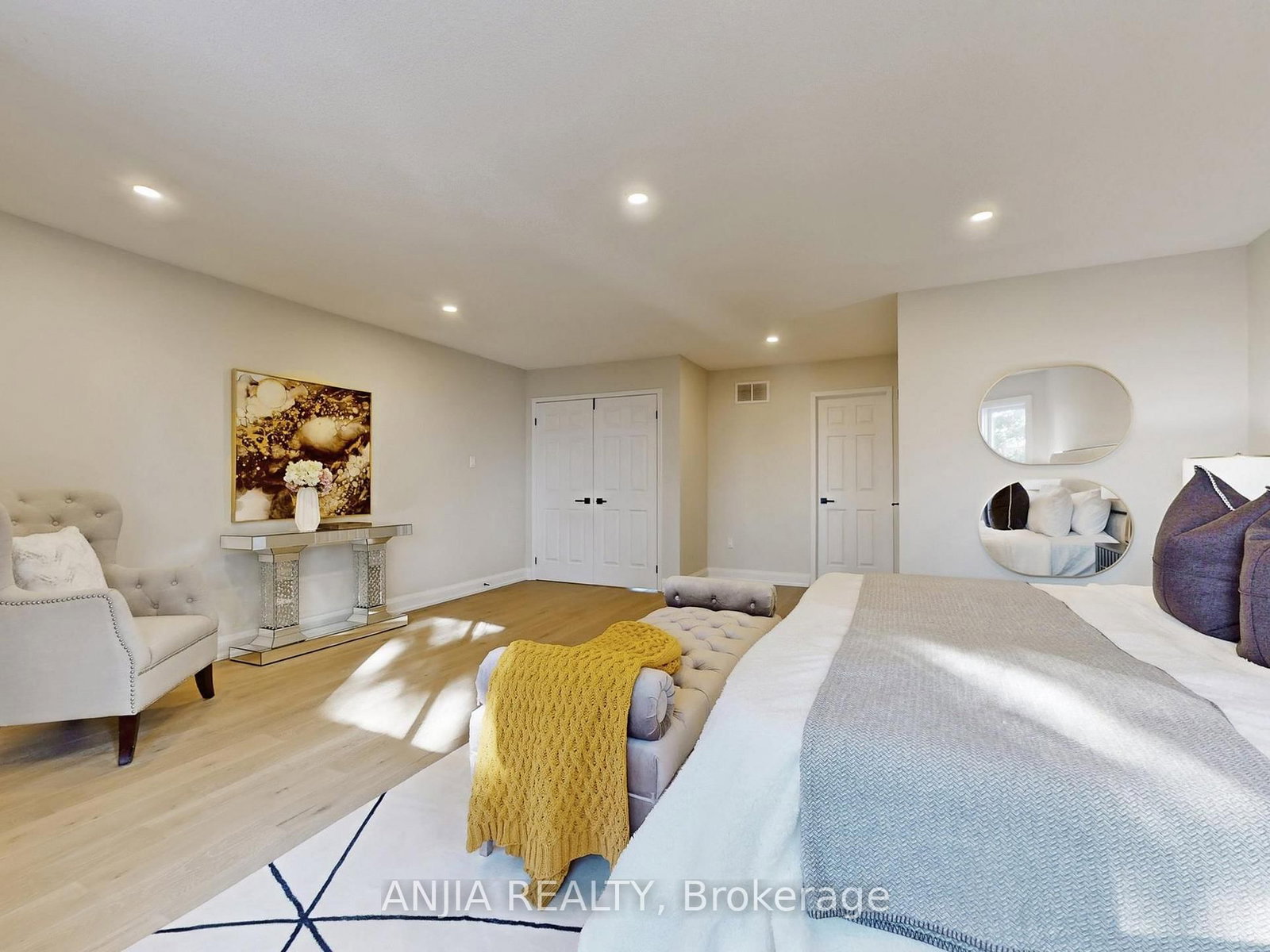 Detached House for sale at 43 Leno Mills Avenue, Richmond Hill, Ontario, L4S 1C2 - Devonsleigh - MLS: N12886264