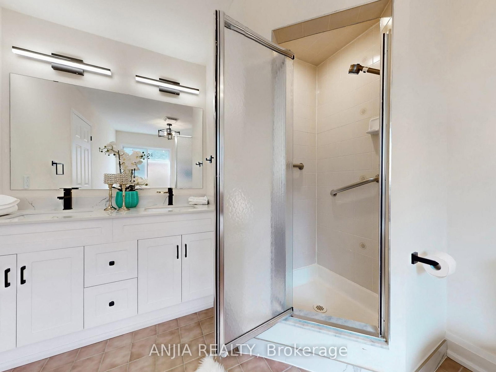 Detached House for sale at 43 Leno Mills Avenue, Richmond Hill, Ontario, L4S 1C2 - Devonsleigh - MLS: N12886264