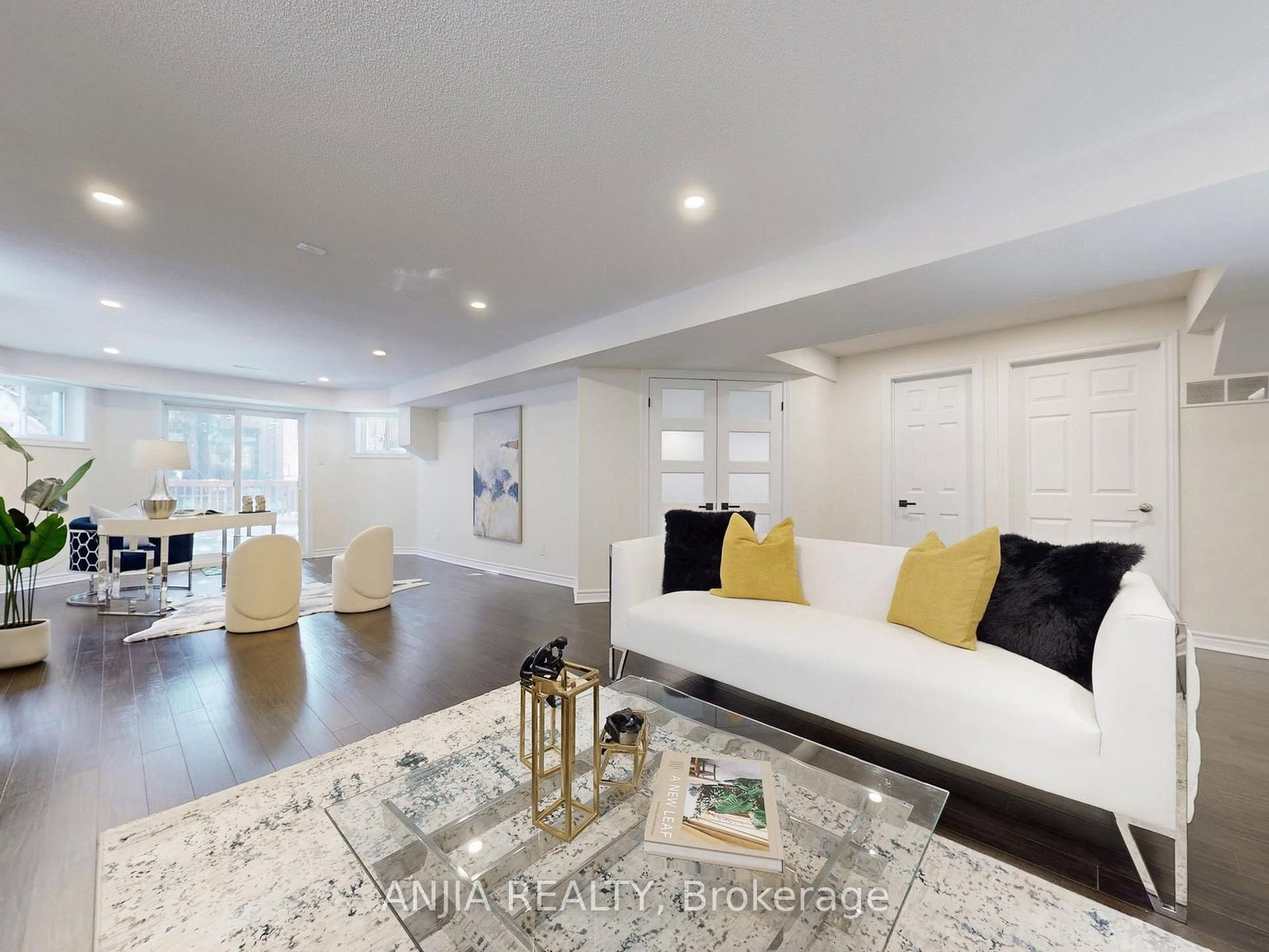 Detached House for sale at 43 Leno Mills Avenue, Richmond Hill, Ontario, L4S 1C2 - Devonsleigh - MLS: N12886264