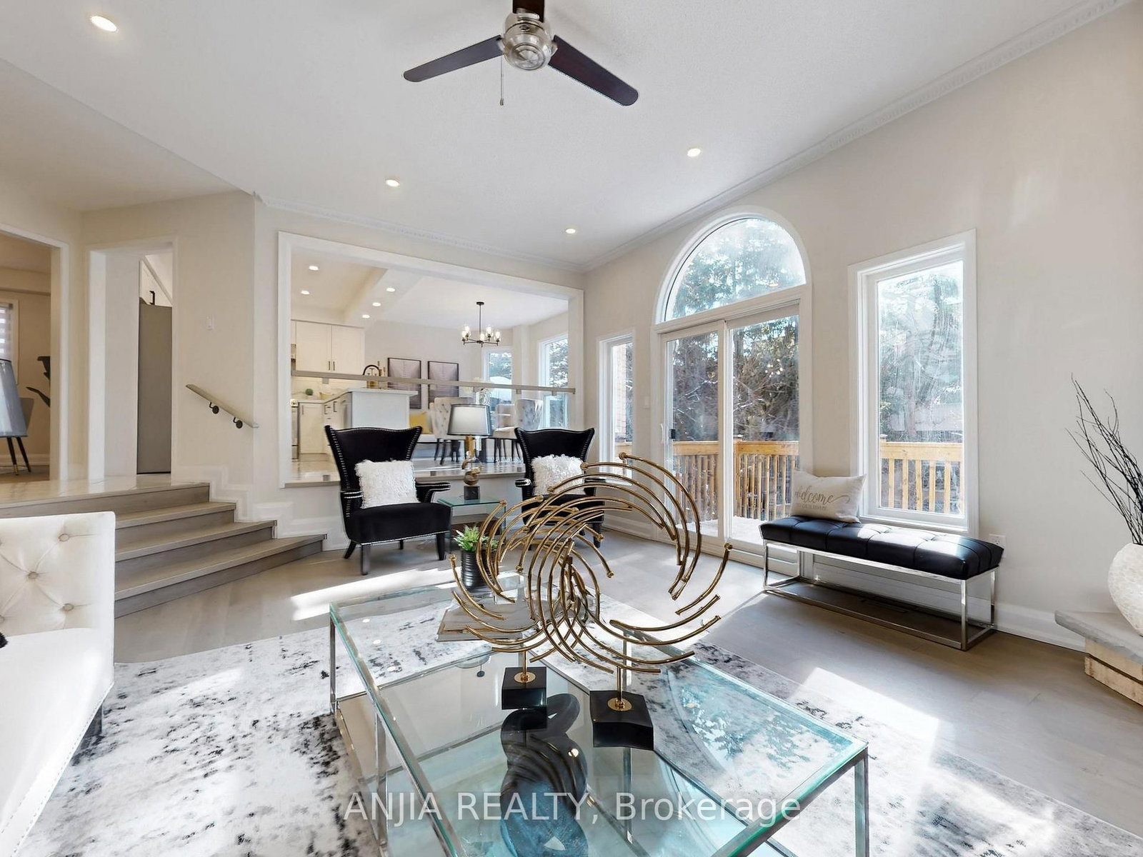 Detached House for sale at 43 Leno Mills Avenue, Richmond Hill, Ontario, L4S 1C2 - Devonsleigh - MLS: N12886264