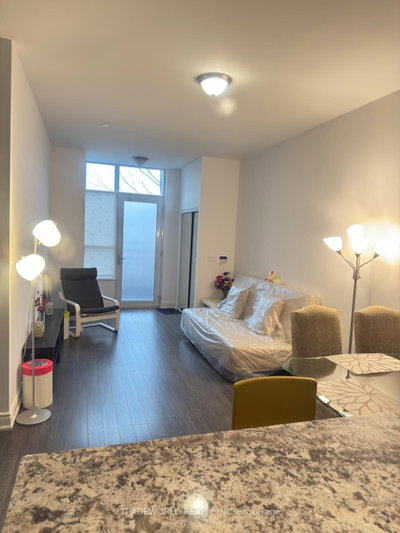 4-bed Townhouse, Condo · 99 South Town Centre Blvd