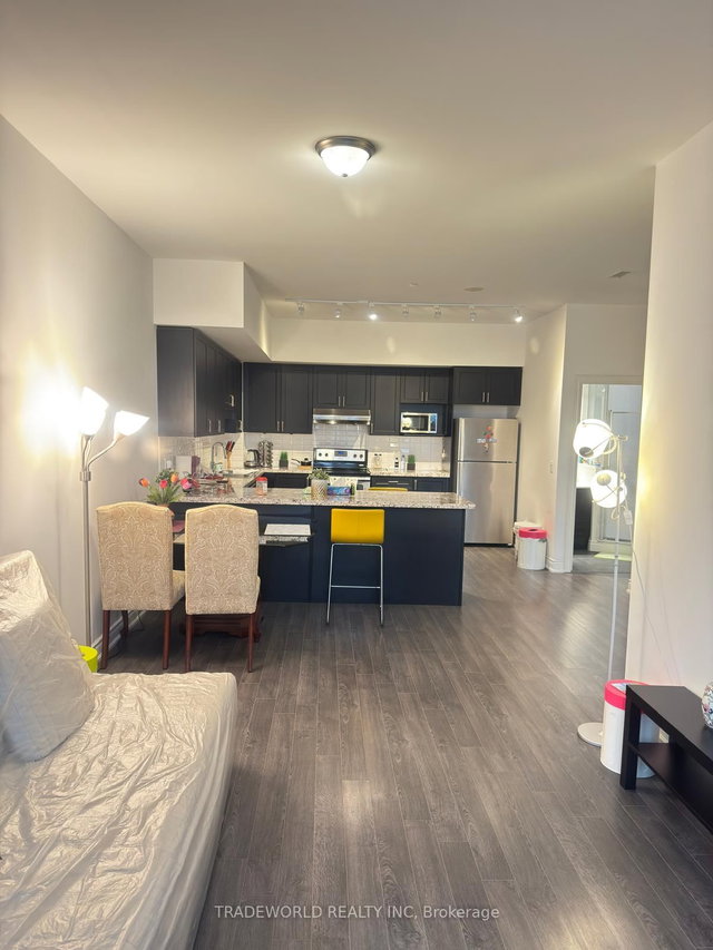 B-102 - 99 South Town Centre Boulevard