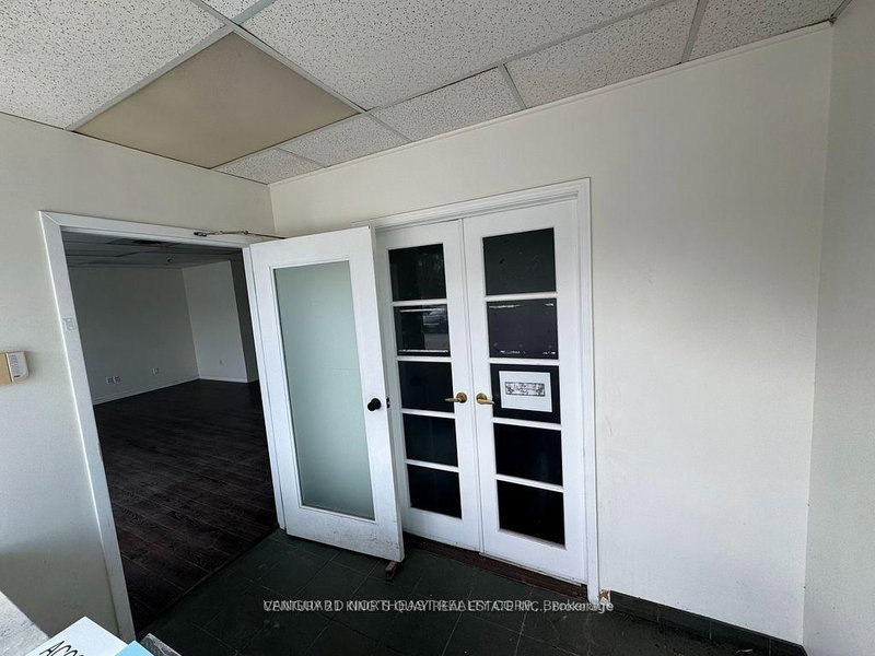 11 - 15 West Pearce St, Richmond Hill, L4B 1E3 | Image 2