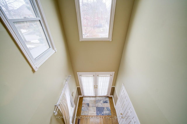 111 Theobalds Circle