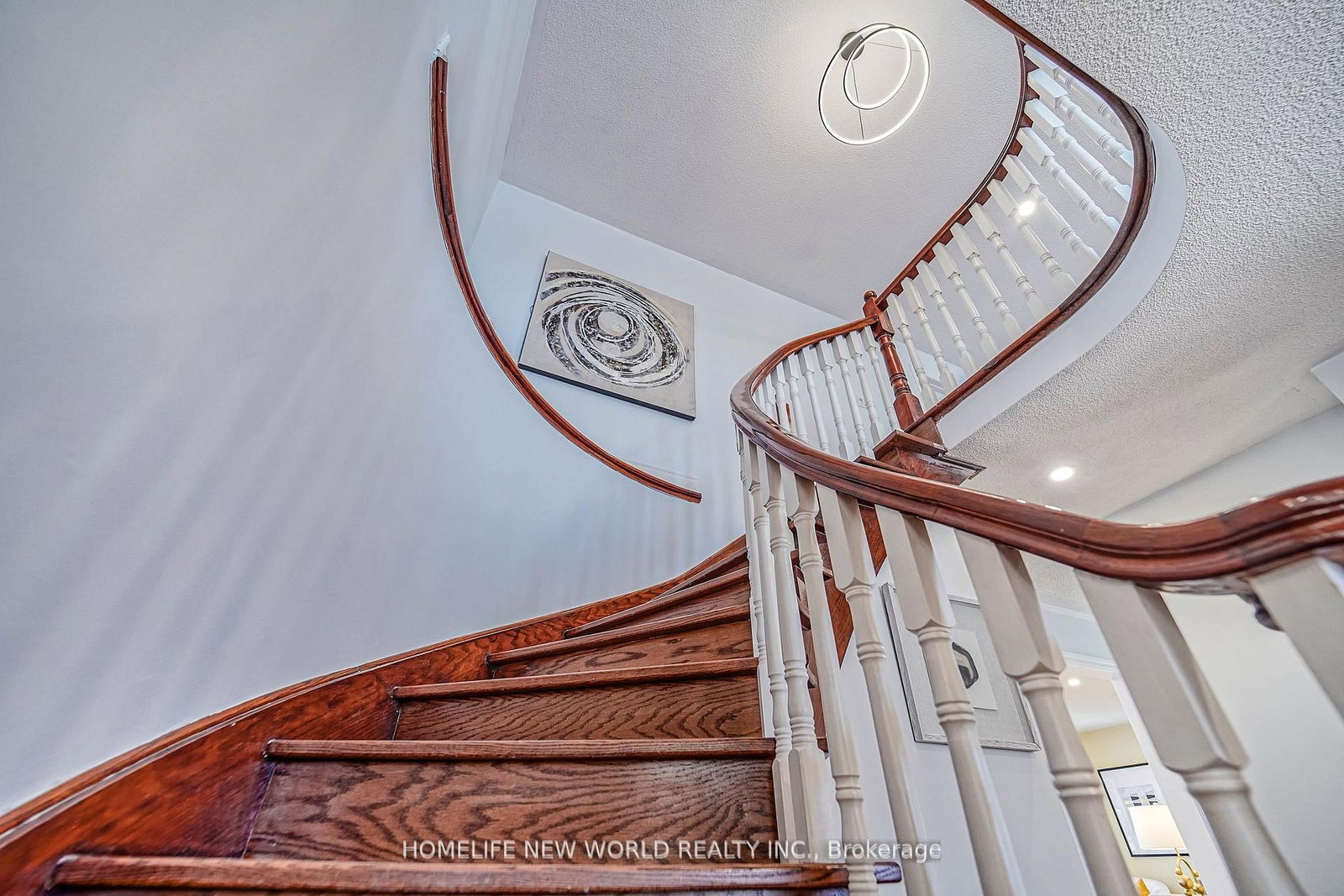 Detached House for sale at 15 Marylebone Crescent, Richmond Hill, Ontario, L4E 2L5 - Oak Ridges Lake Wilcox - MLS: N12886826